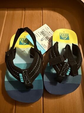 Reef Kids Yellow and Blue Gradient Flip Flop Sandals